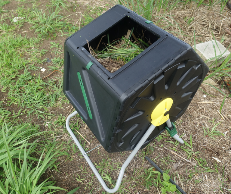 Tumbling Composter
