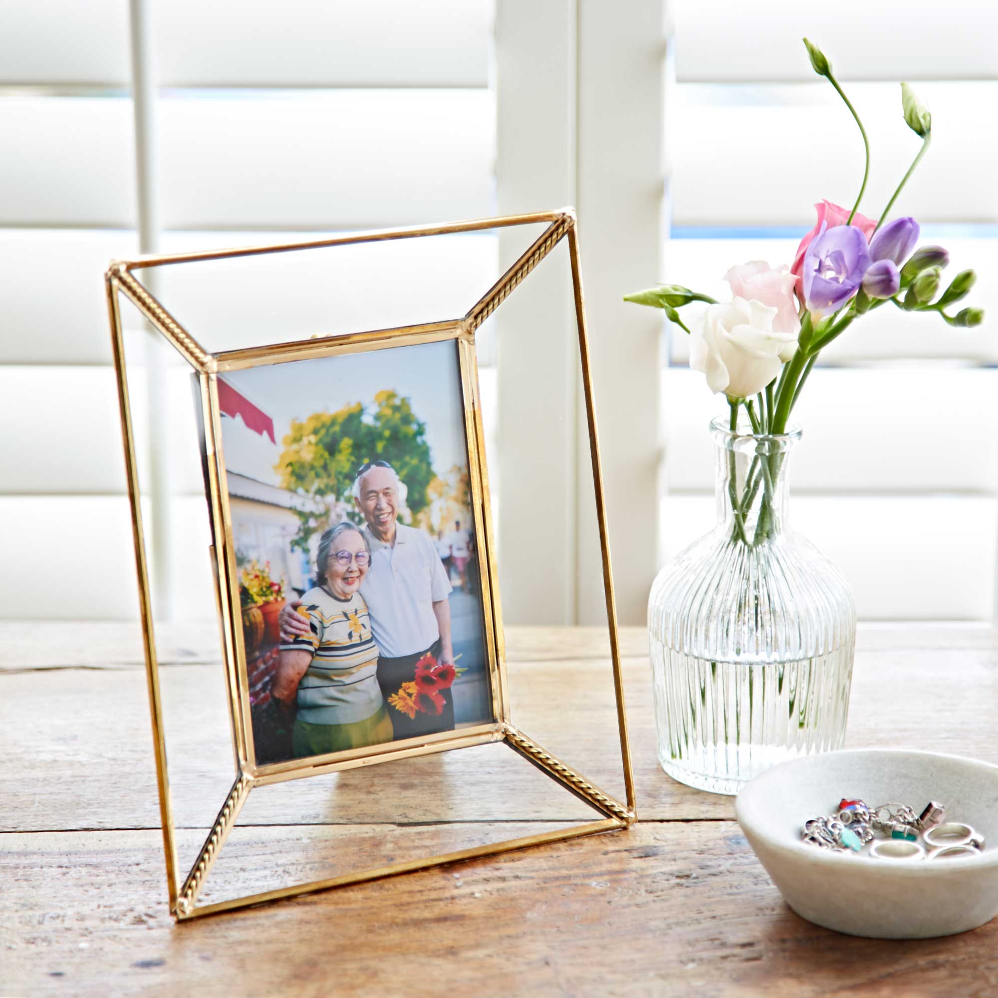 Anjana Recycled Glass and Gold Metal Photo Frame - 6" x 4"