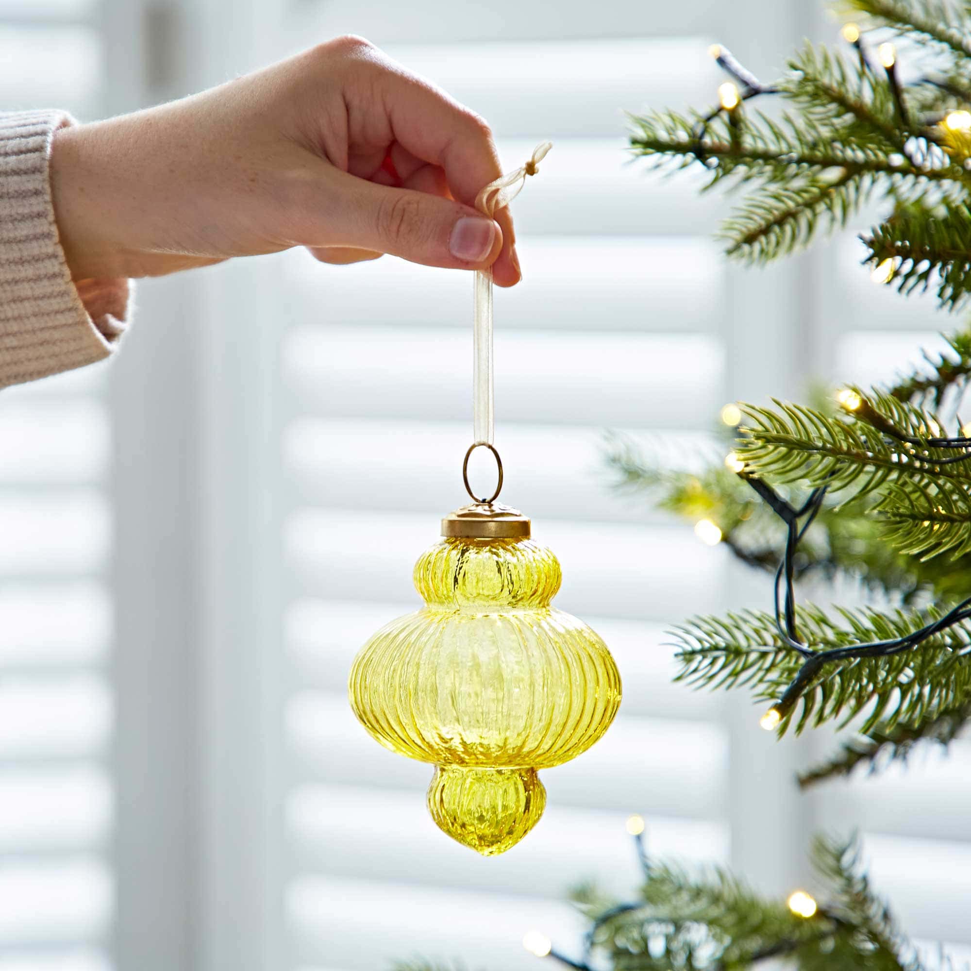 Anoli Coloured Recycled Glass Lantern Baubles - Yellow