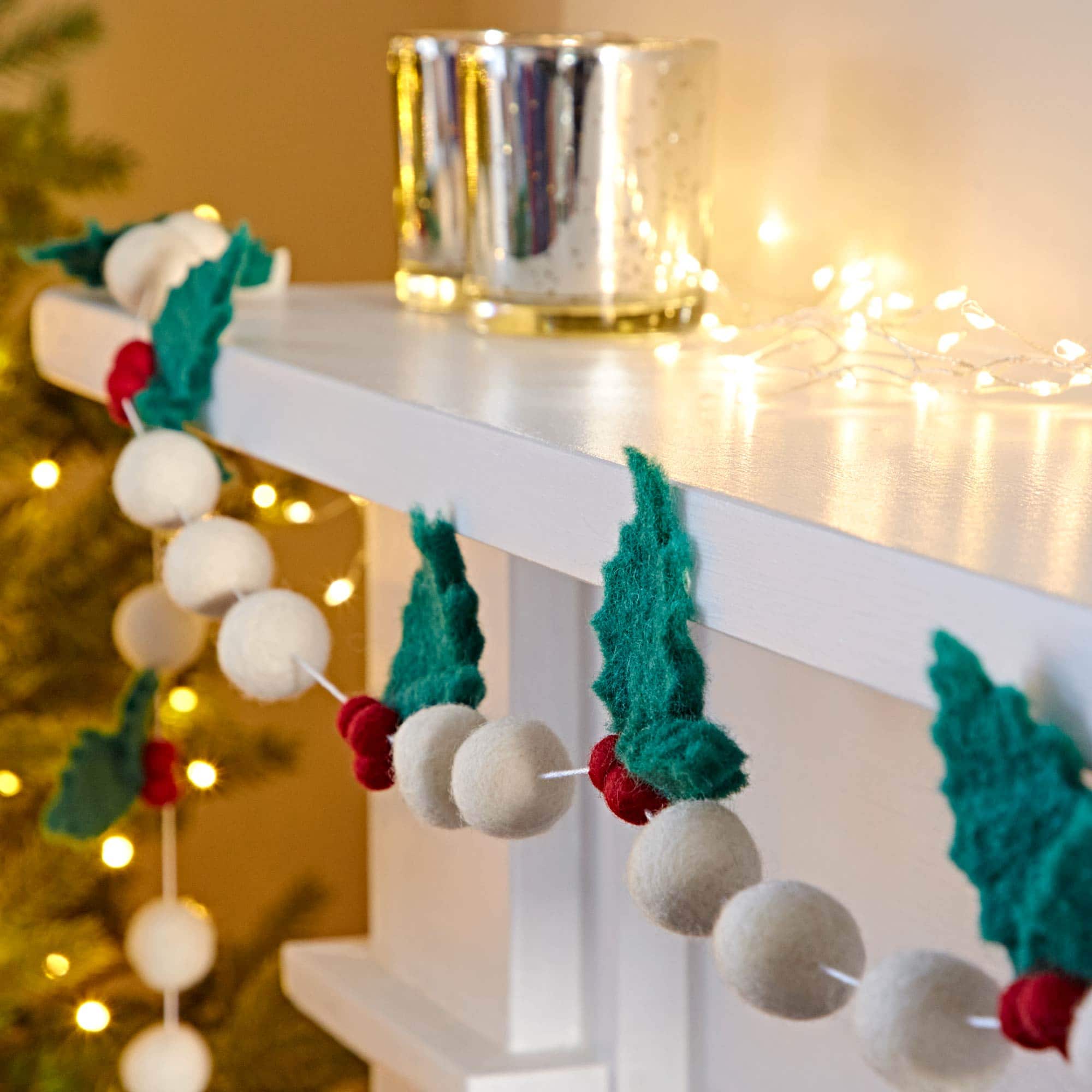 Felt Holly Christmas Garland